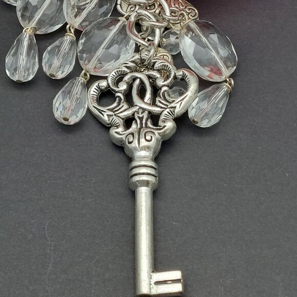 Chunky Chain 3" Large Key Pendant Necklace Dangle Crystal Beads Front Clasp 25" - Picture 4 of 9